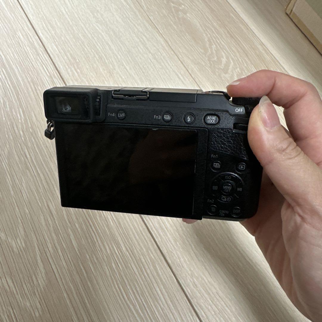 LUMIX ミラーレス一眼カメラ　DMC-GX7MK2