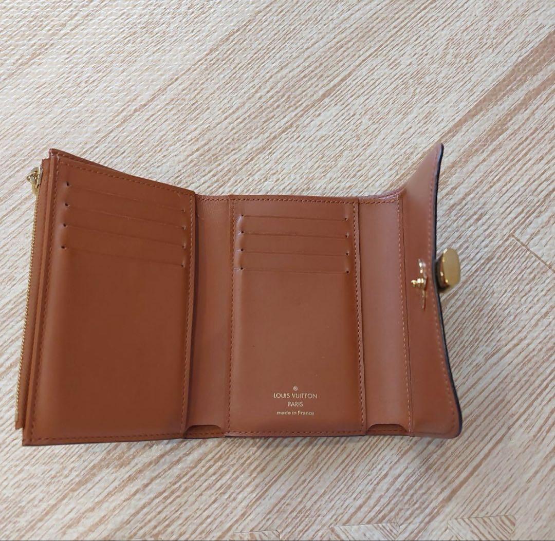 ルイヴィトン　折りたたみ財布