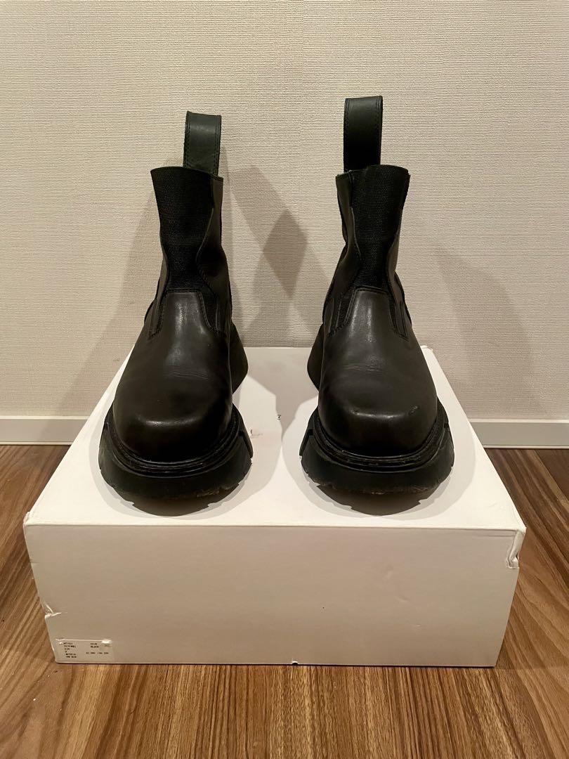 ︎ ︎