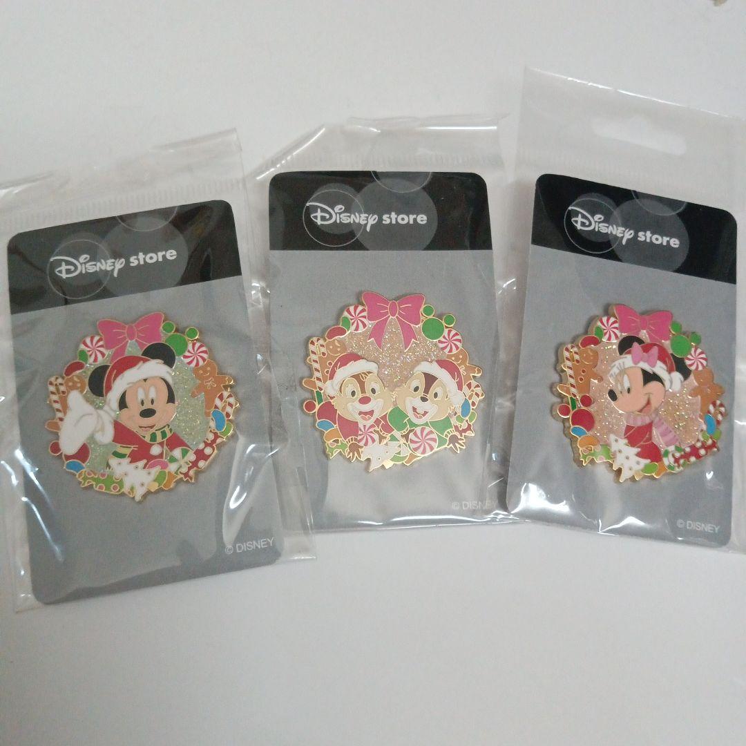 ディズニーストア　クリスマス　チップ　デール　ミッキー　ミニー　ピンバッジ