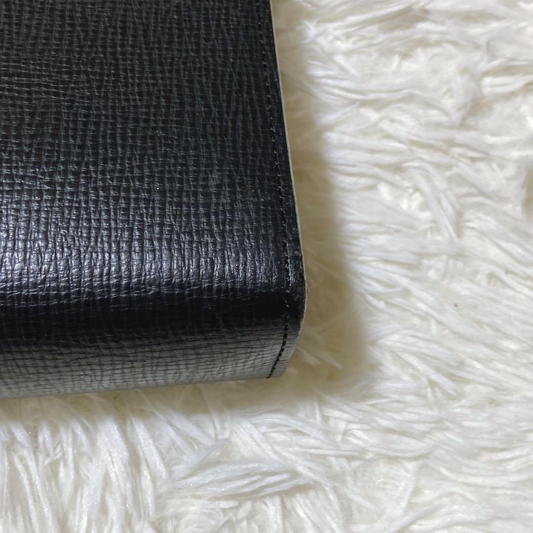 プレート 型押BURBERRY