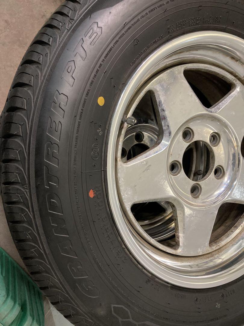 215/70R16 夏タイヤ　アルミホイールセット