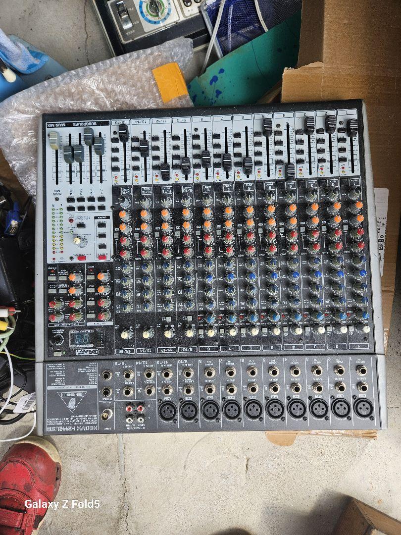 Behringer XENYX X2442USB アナログミキサー