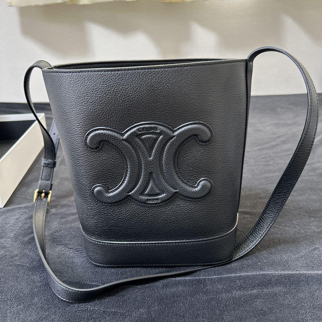 セリーヌ CELINE キュイル トリオンフ スモールバケット グレ