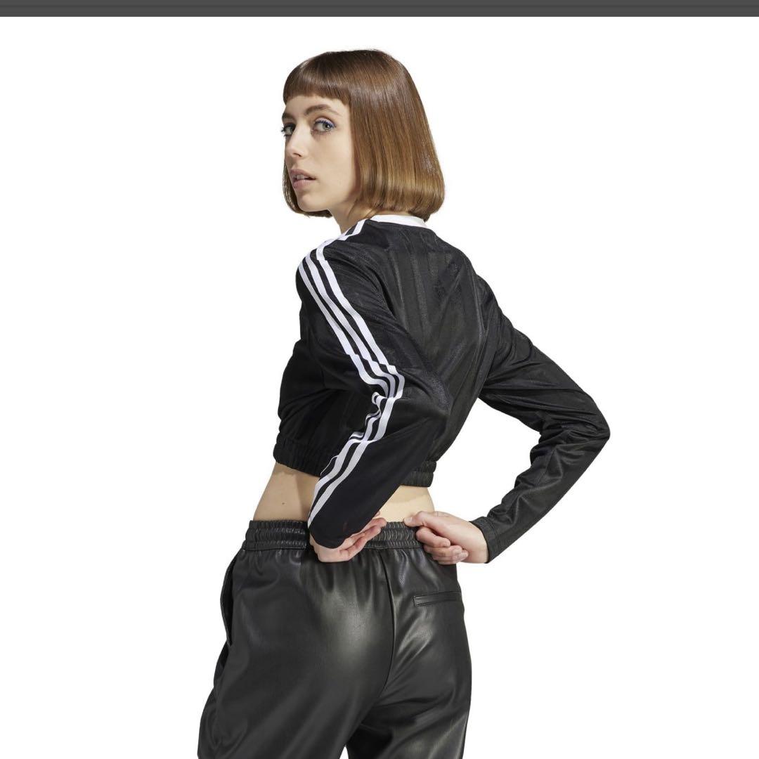 adidas ロングスリーブ