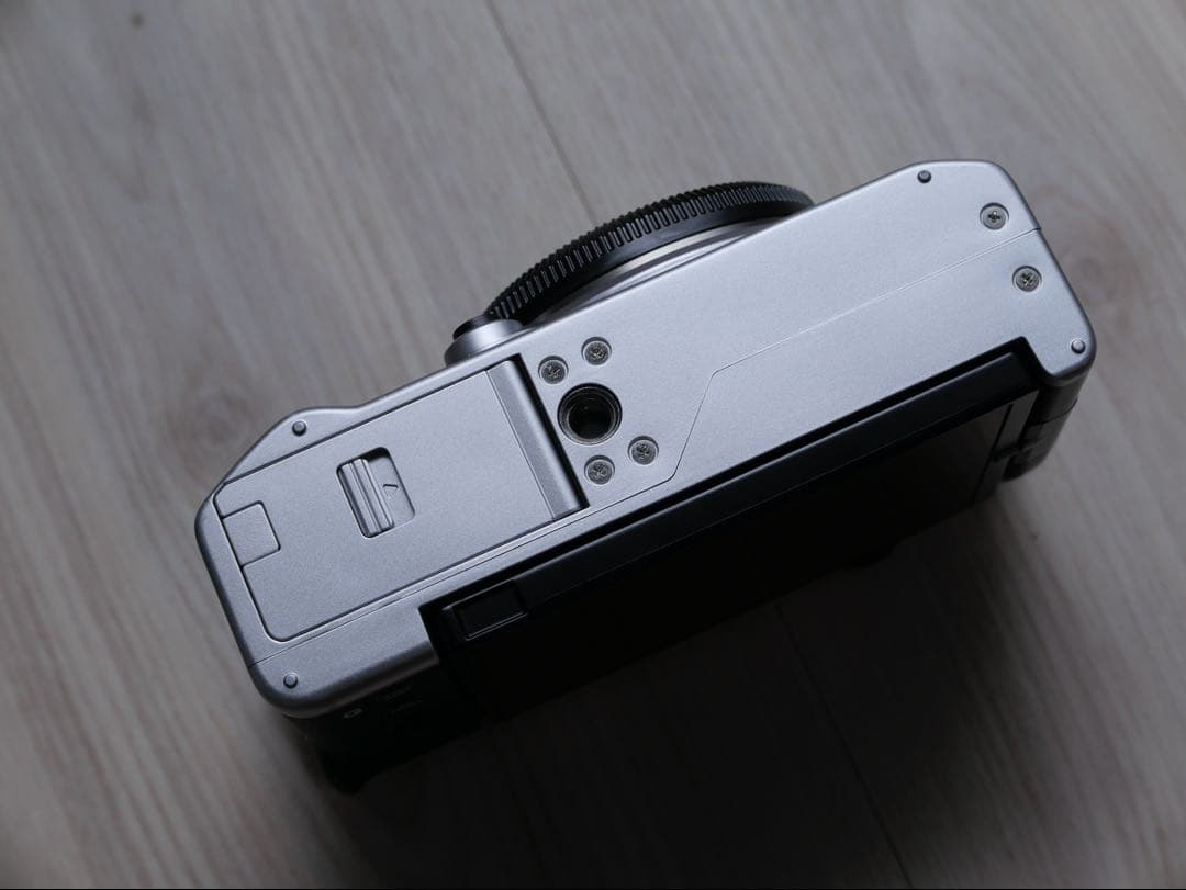 【ほぼ新品】FUJIFILM X-M5 XC15-45mmレンズキット