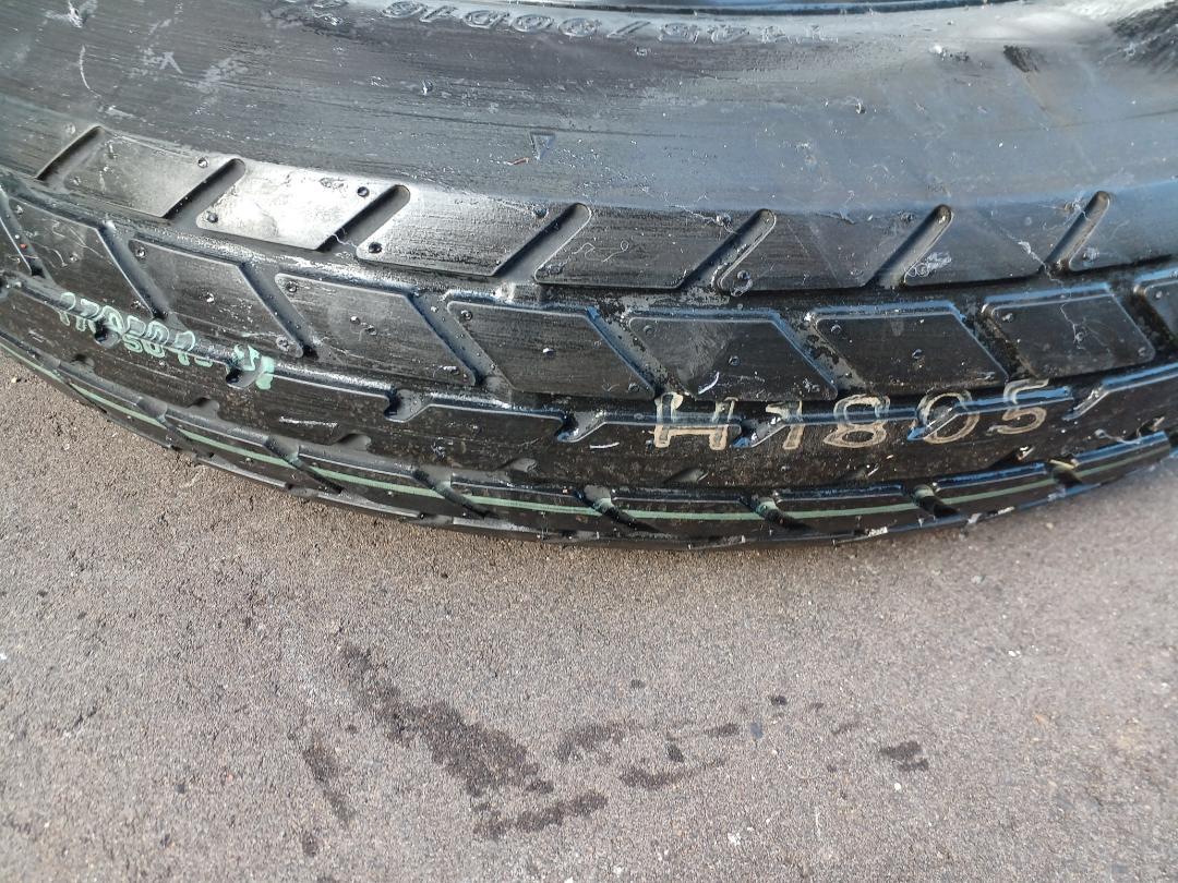 スペアタイヤ　T145/90D16 106M Tubeless