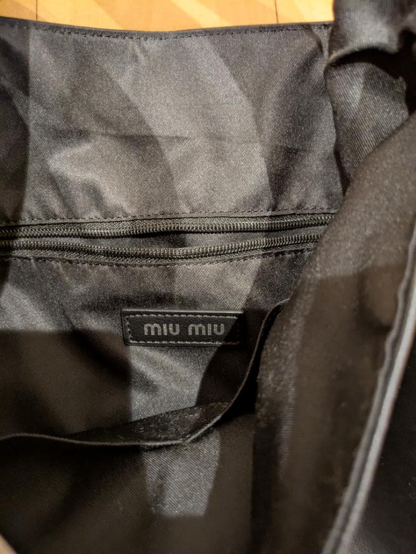 MIU MIU レザートートバッグ ハンドバッグ ブラック MIU MIU レザートートバッグ ハンドバッグ ブラック