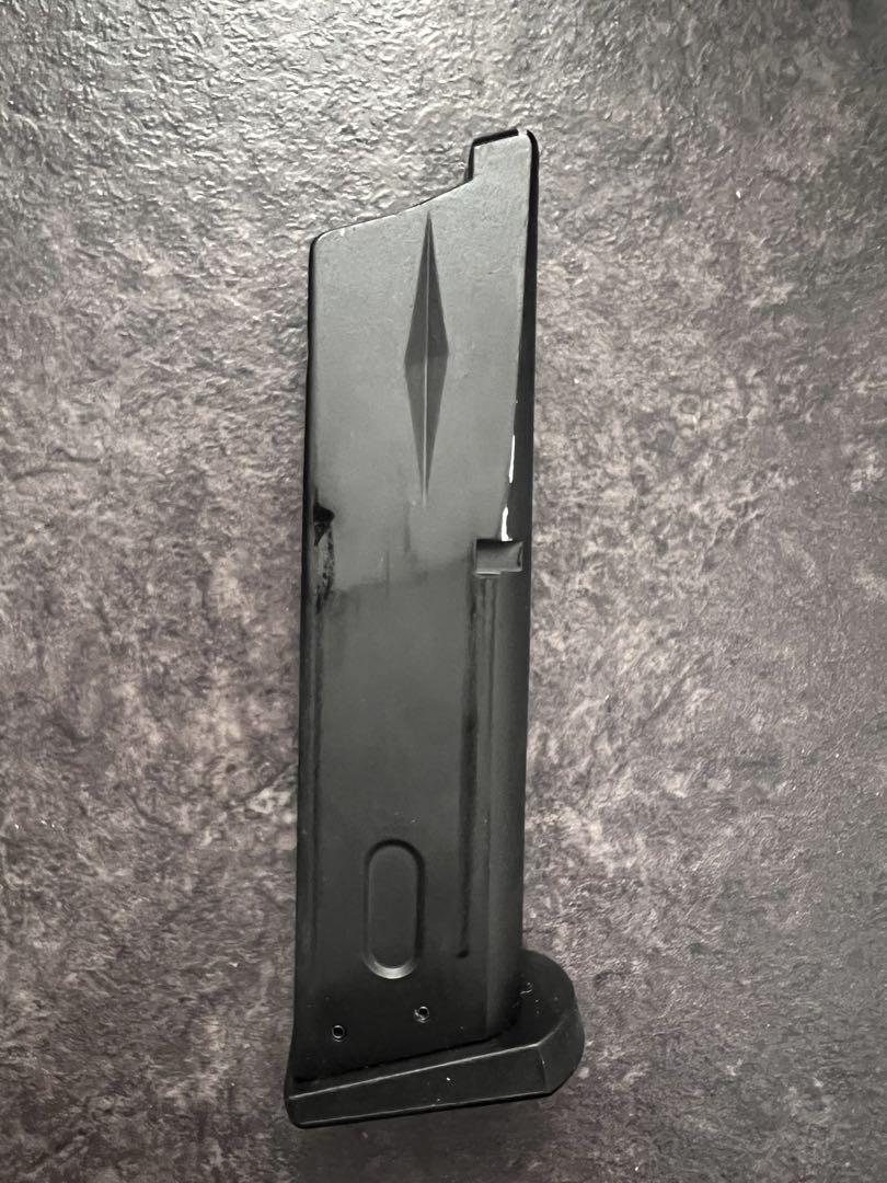 WA ベレッタ M92FS ダイハードガン ガス缶・BB弾セット WA] ベレッタ M92FS 〈ダイハードタイプ〉 バトルダメージ ガス