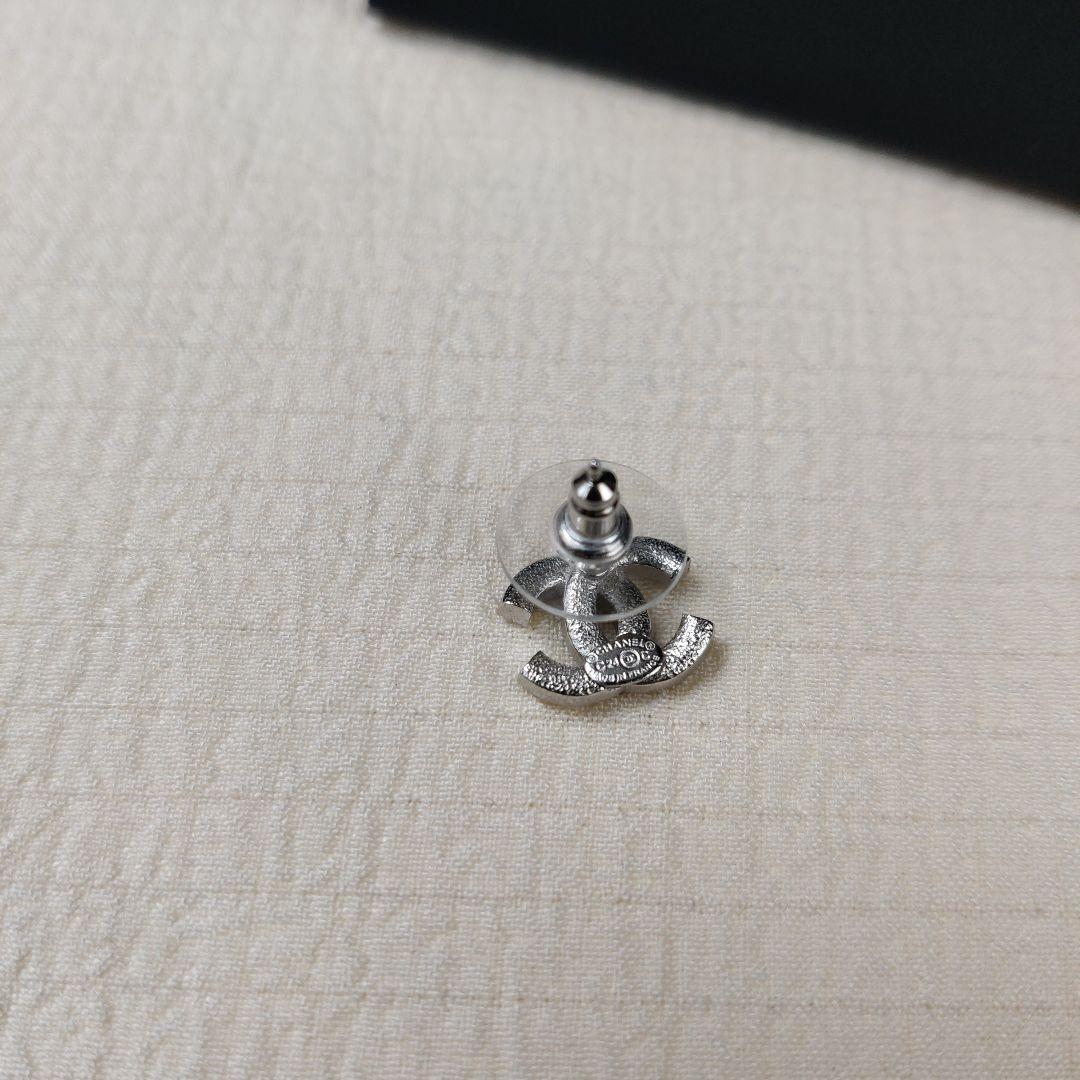 CHANEL　シャネル　ピアス　シルバー