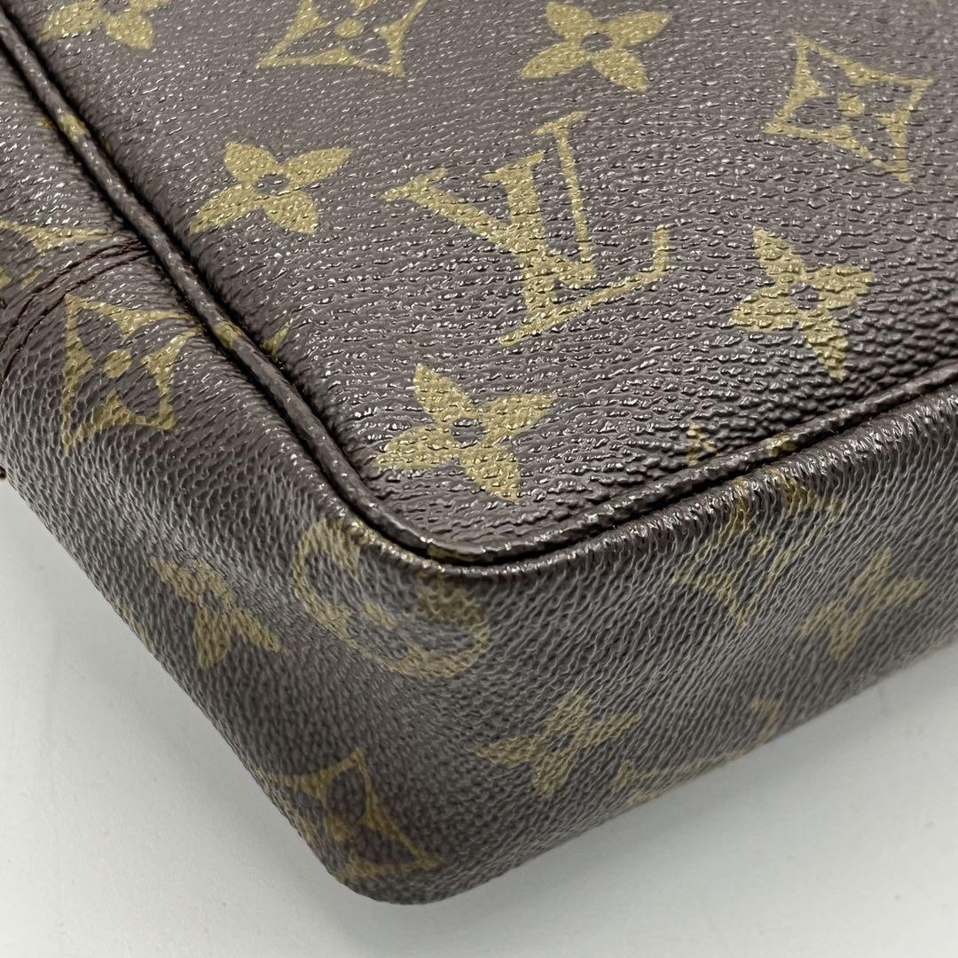 LOUIS VUITTON ルイヴィトン　トゥルーストワレット ポーチ