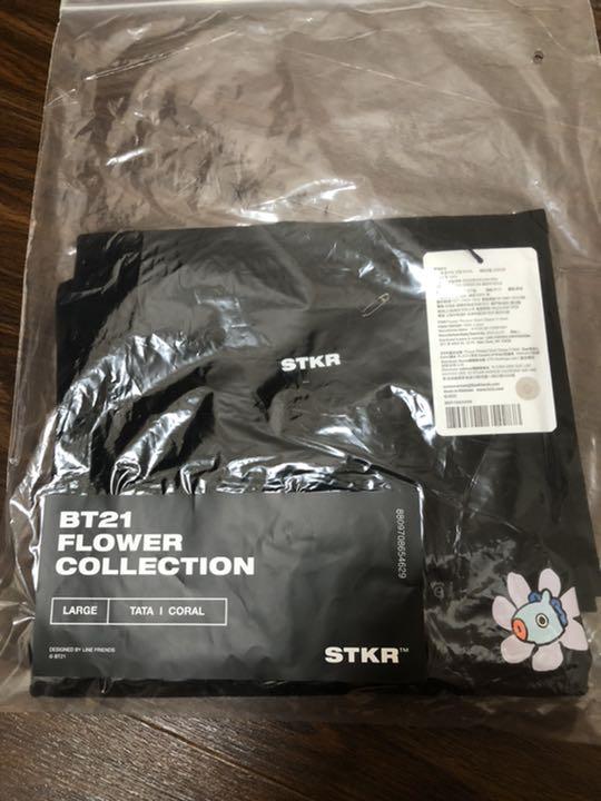 bt21公式　MANG/マン　フラワー　Tシャツ　半袖　黒tシャツ