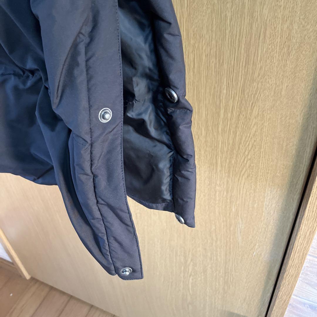 adidasダウンベンチコートＯサイズ
