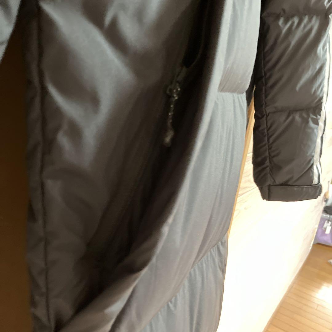 adidasダウンベンチコートＯサイズ