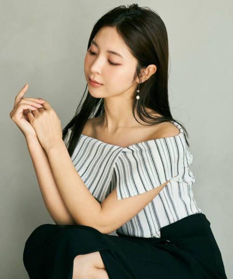 今季♡ FRAY I.D 2wayオフショルスリットニット STRIPEトップス