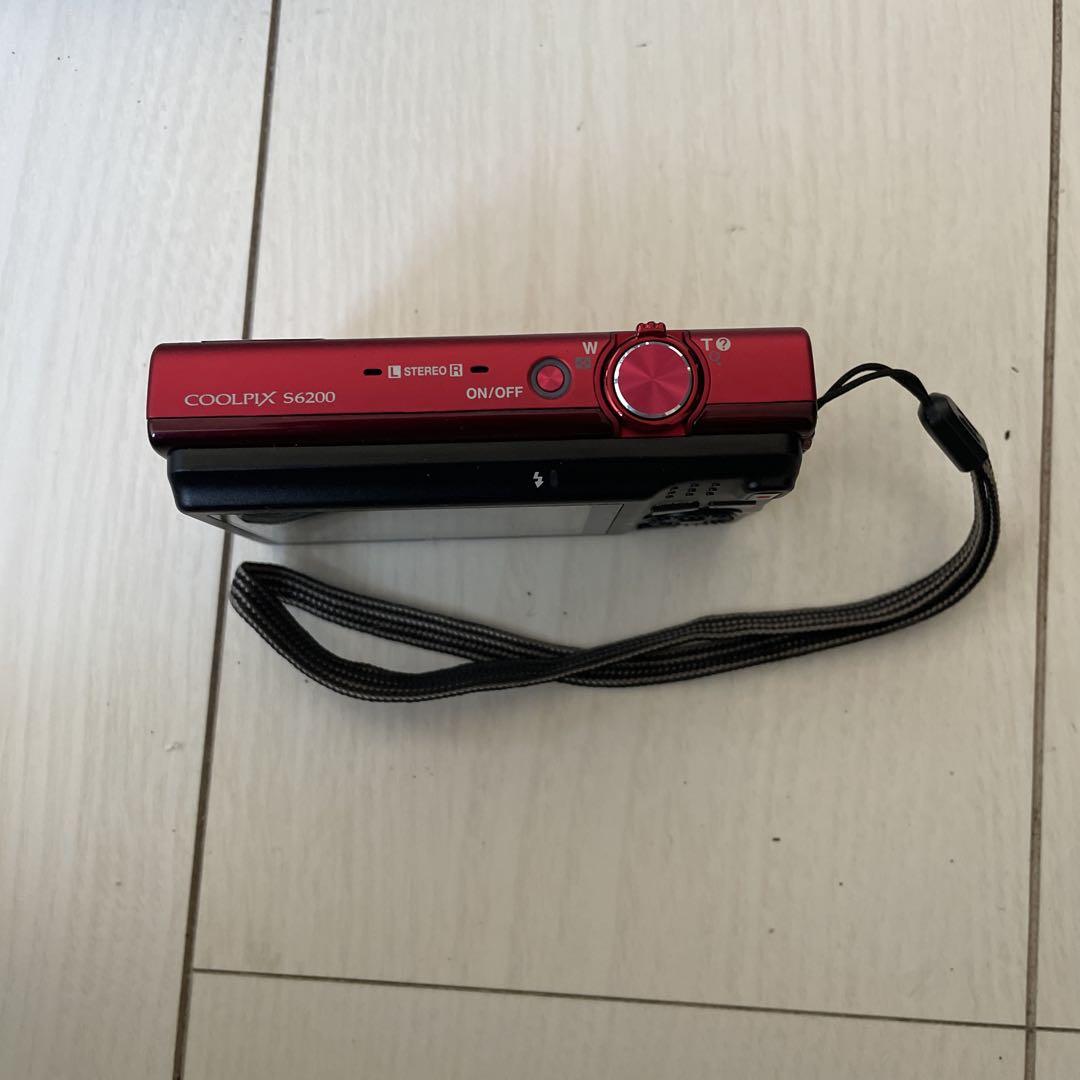 Nikon COOLPIX S6200 レッド