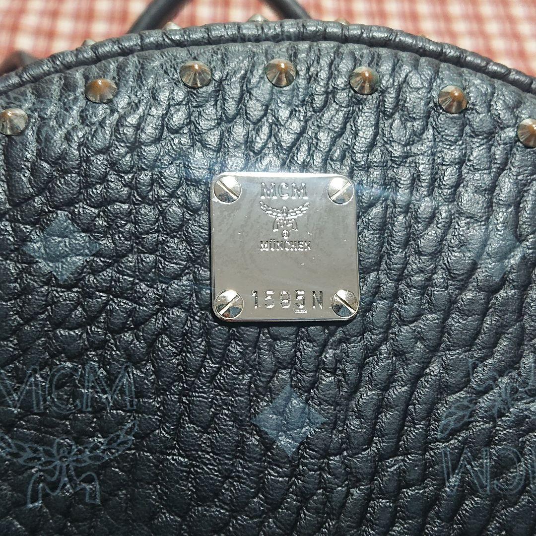 さ*ん様 【正規品】MCM スタッズ付き ブラックリュック バックパック