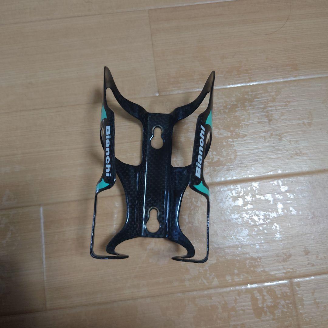 ヤマト運輸での配送　Bianchi カーボンファイバー ボトルケージ