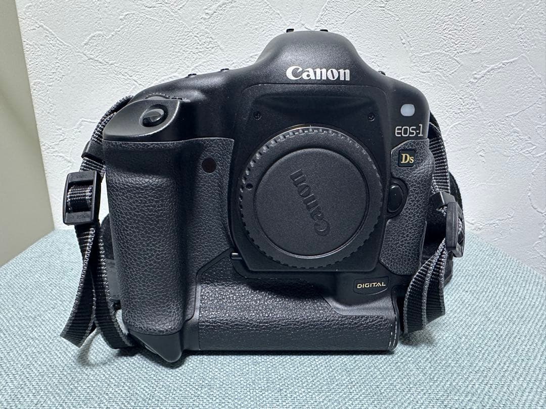 ジャンパー Canon EOS-1Ds デジタル一眼レフカメラ