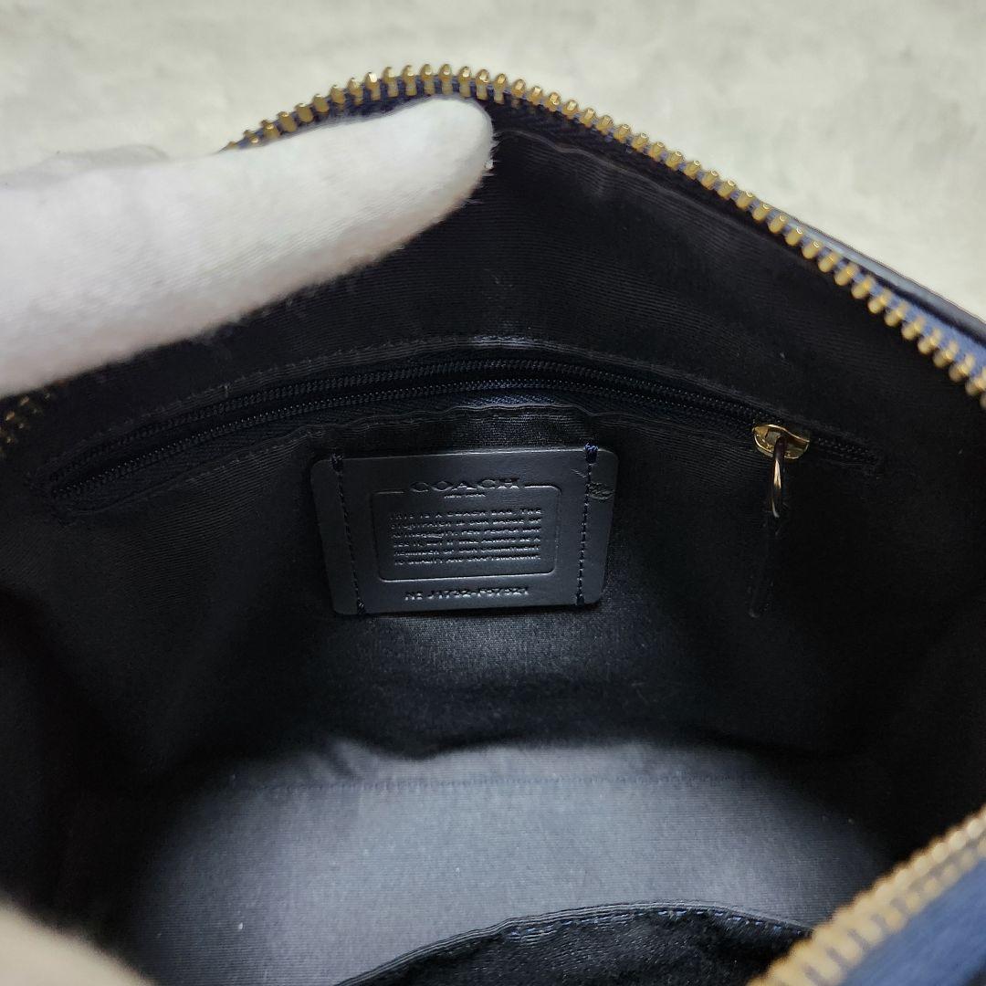 coachコーチショルダーバッグ