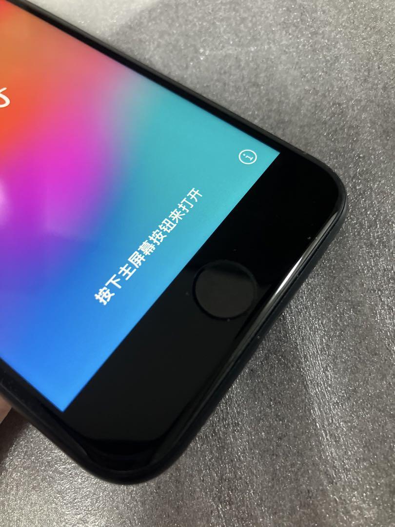 iPhoneSE3 64GB ミッドナイト