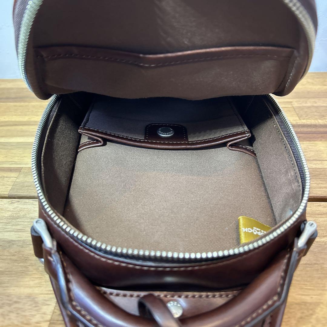 【美品】HERGOPOCH エルゴポック ボディバッグ　本革　レザー