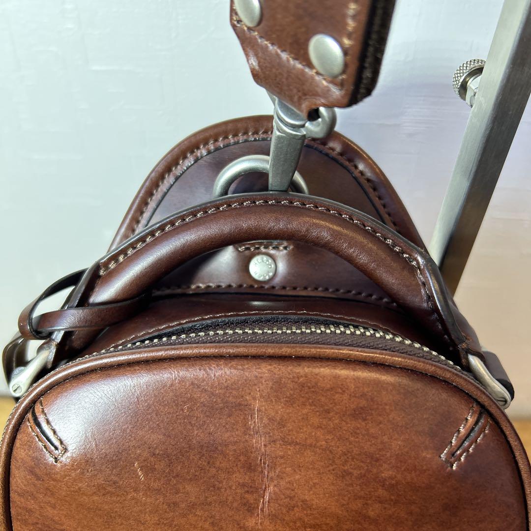 【美品】HERGOPOCH エルゴポック ボディバッグ　本革　レザー