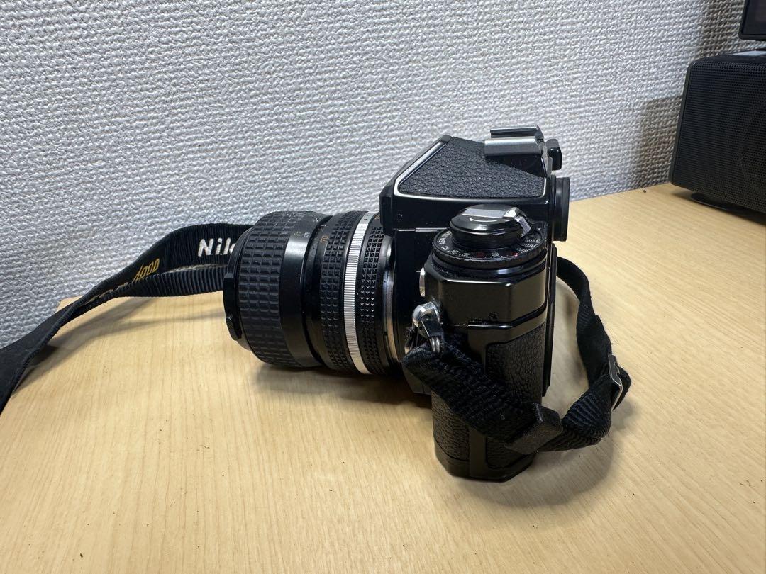 Nikon FE2 / Ai-s ズーム 35mm f2 レンズ、ライト等セット