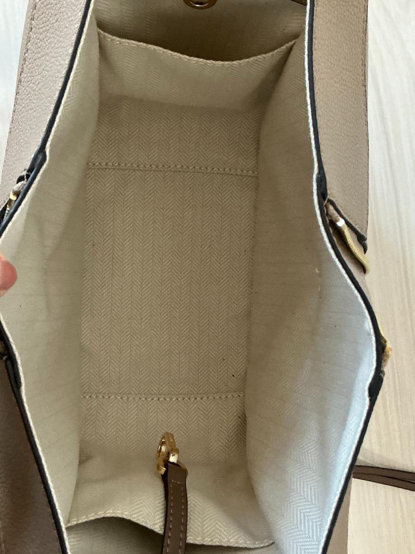 LOEWE ベージュ ショルダーバッグ
