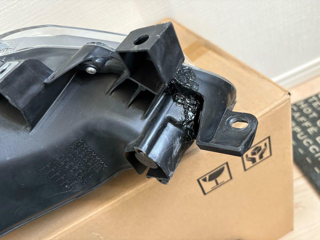 マークＸ　GRX130/135　中期　左ライトHID　22-358　1 球無し