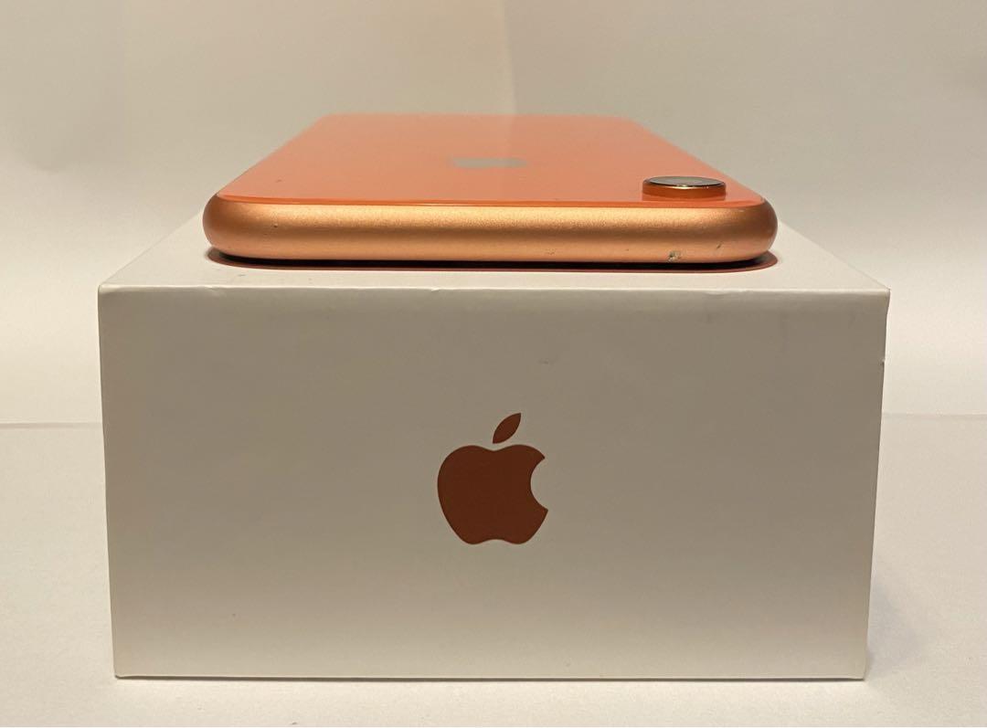 【バッテリー82%】iPhone XR Coral 64 GB SIMフリー