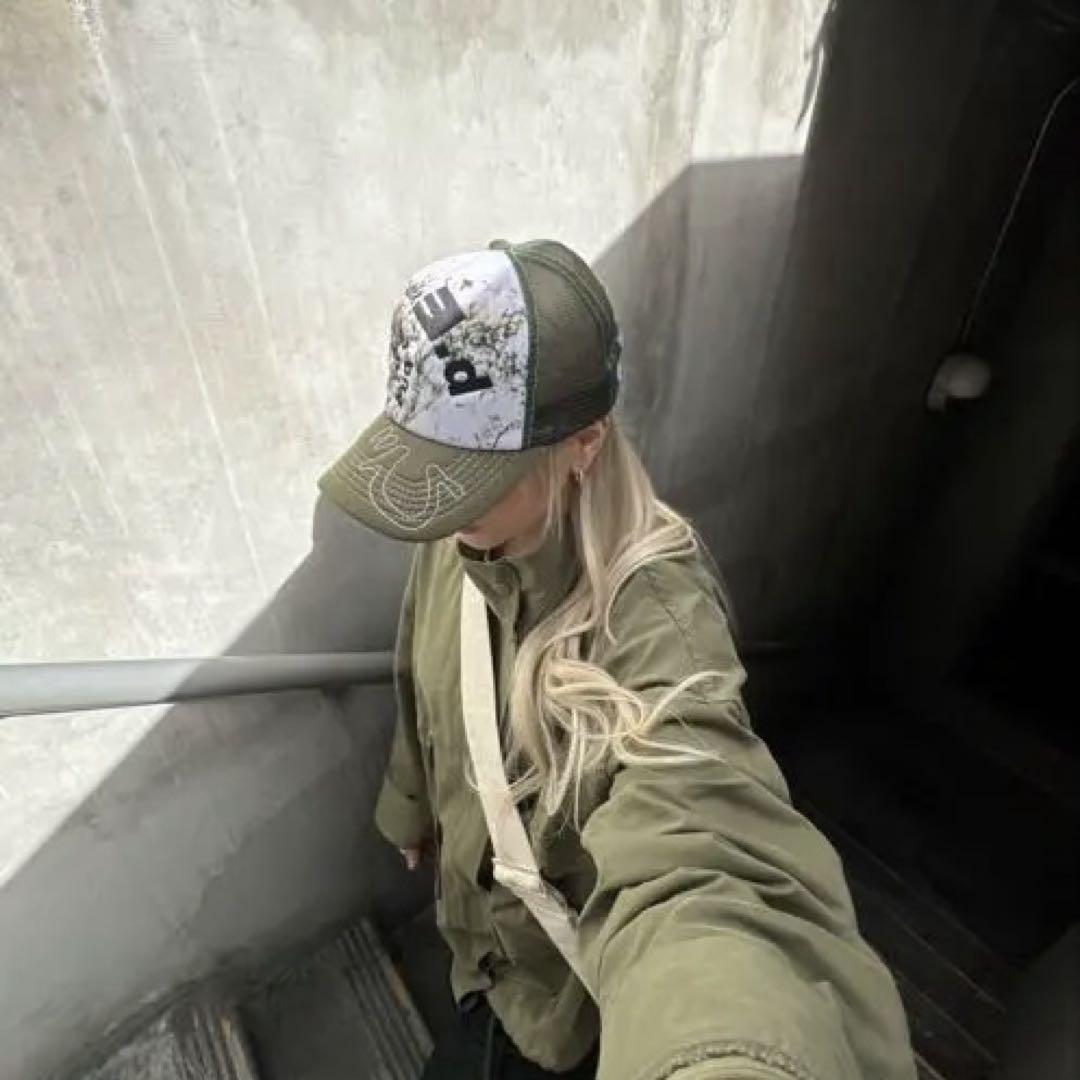 b.eautiful Foam Trucker Hat カーキ キャップ