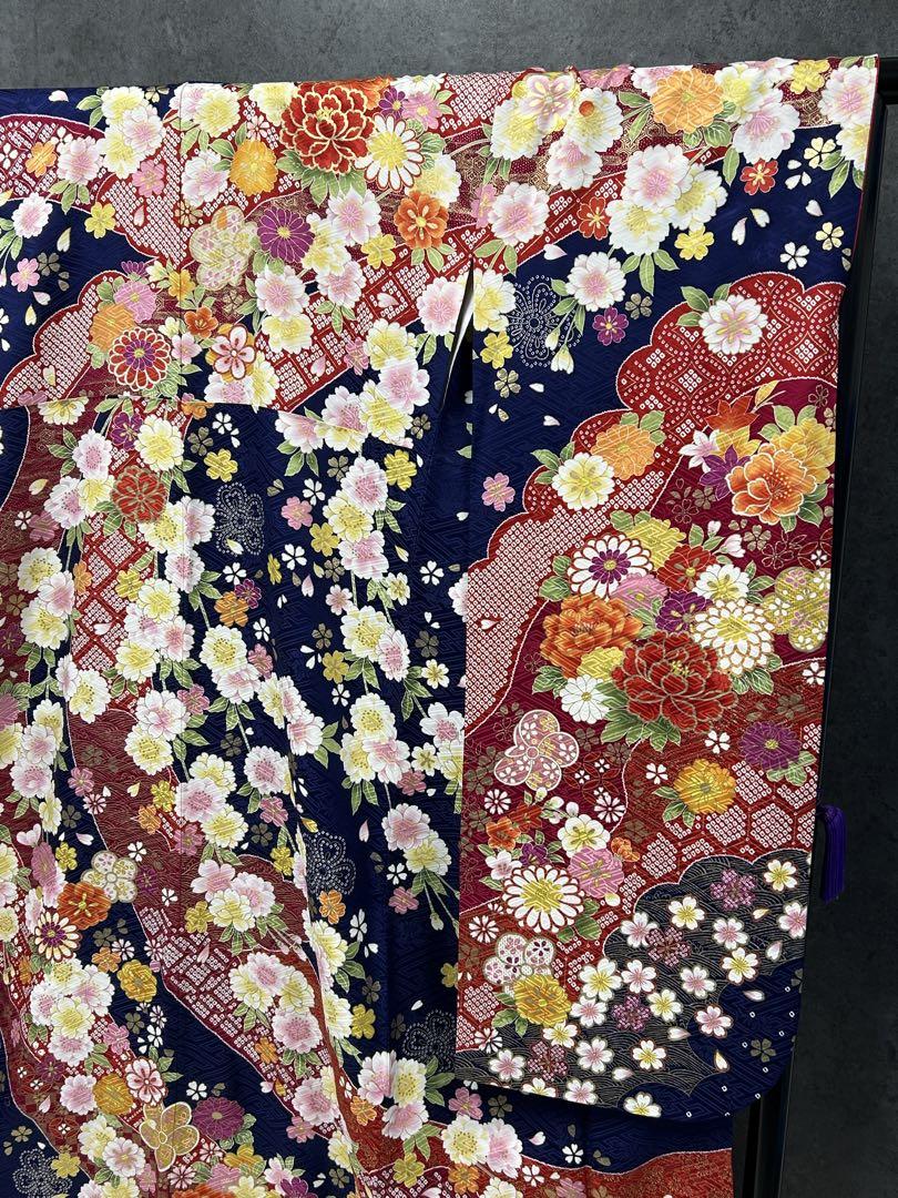 EP-17 振袖3点セット 藍色　桜　牡丹　菊　金彩　染め疋田