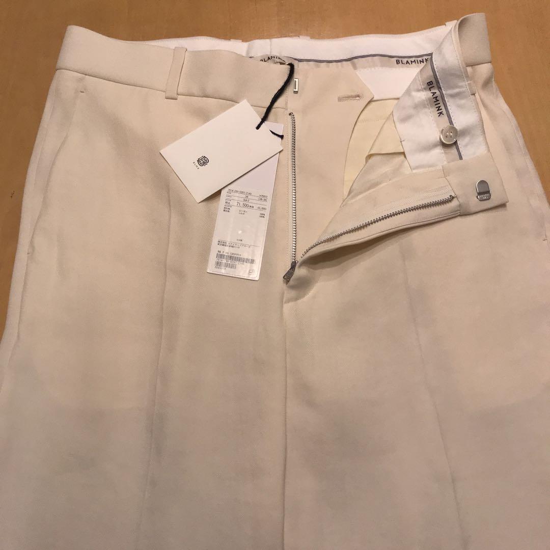 新品・未使用品　BLAMINK クロップドパンツ