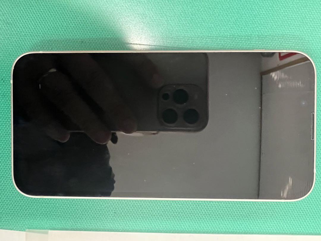 iPhone 13 128GB - スターライト - Simフリー