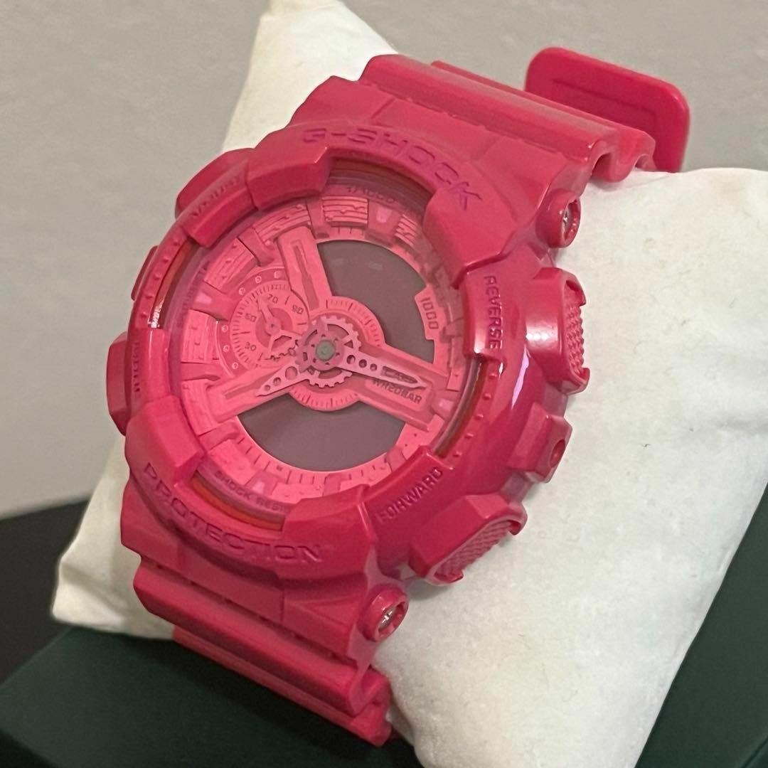 レオ【希少】G-SHOCK GA-110B Hyper Colors