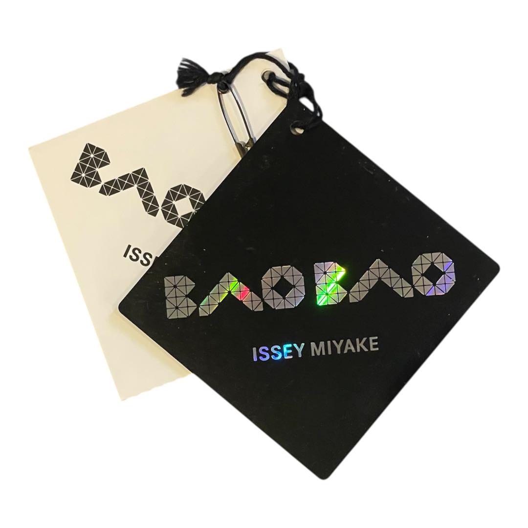 『4年保証』 BAO BAO ISSEY MIYAKE パーティーバッグ メタルグリーン - メルカリ バッグ