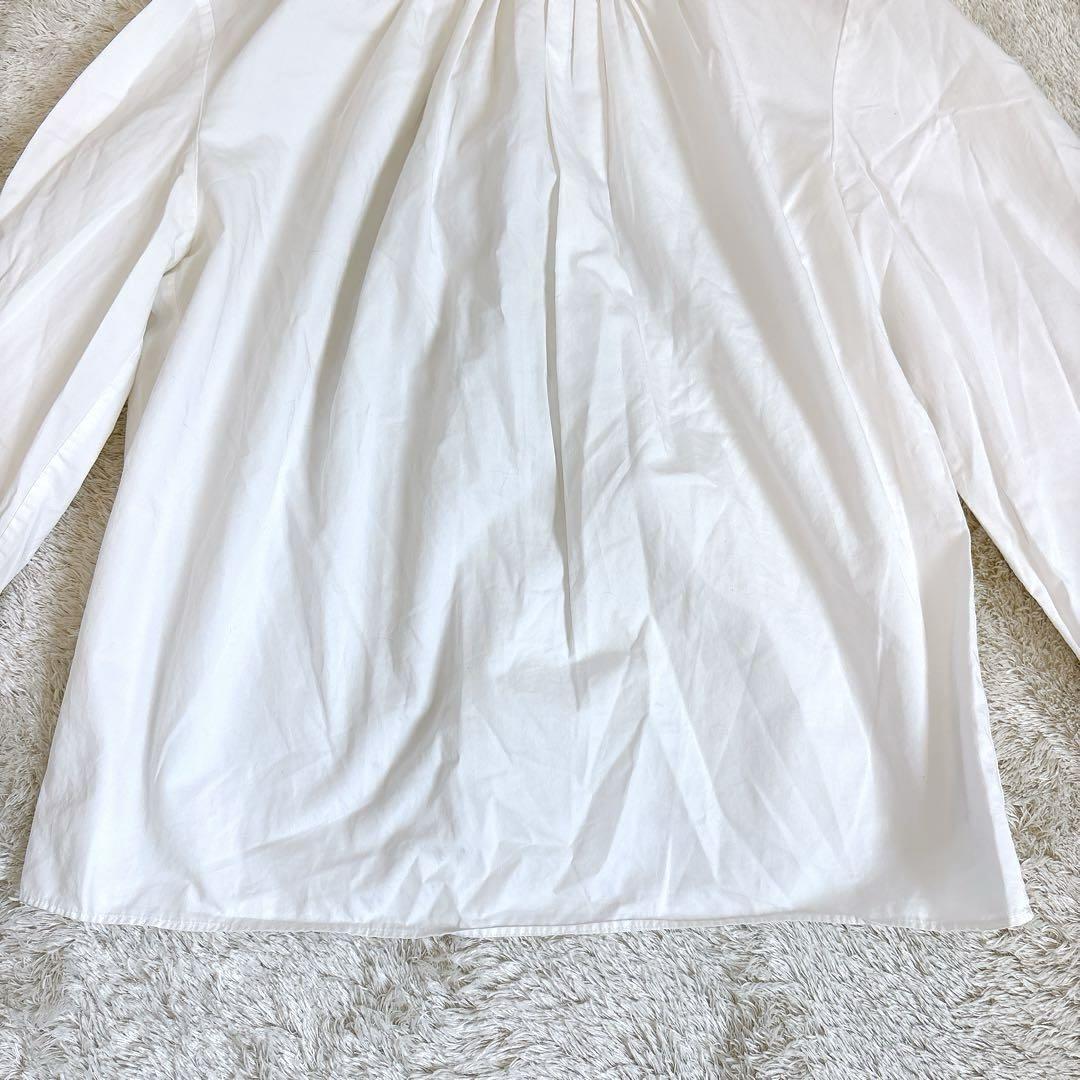 超話題新作 ボールジィ】綺麗め✨️トゥモローランド フリルネックシャツ トップス