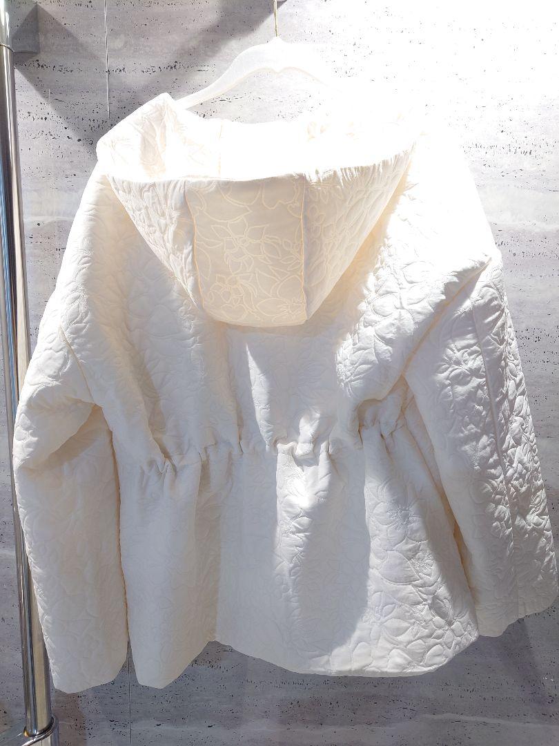 ヘヨン　flower quilting pullover　ホワイト　出品3／7迄