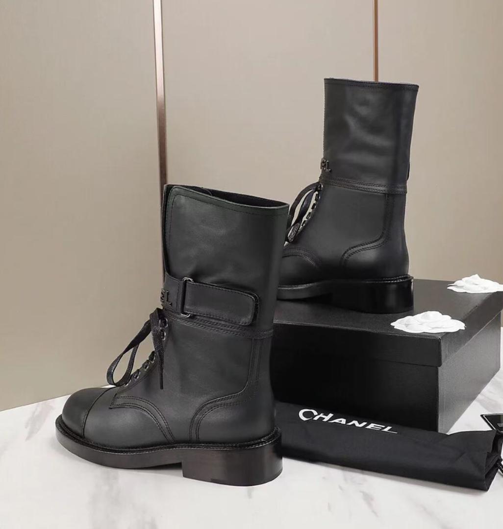 【早い者勝ち】シャネル CHANEL マーティンブーツ
