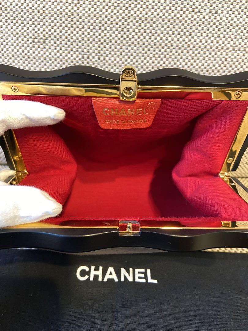 chanel-dustbag.jpg