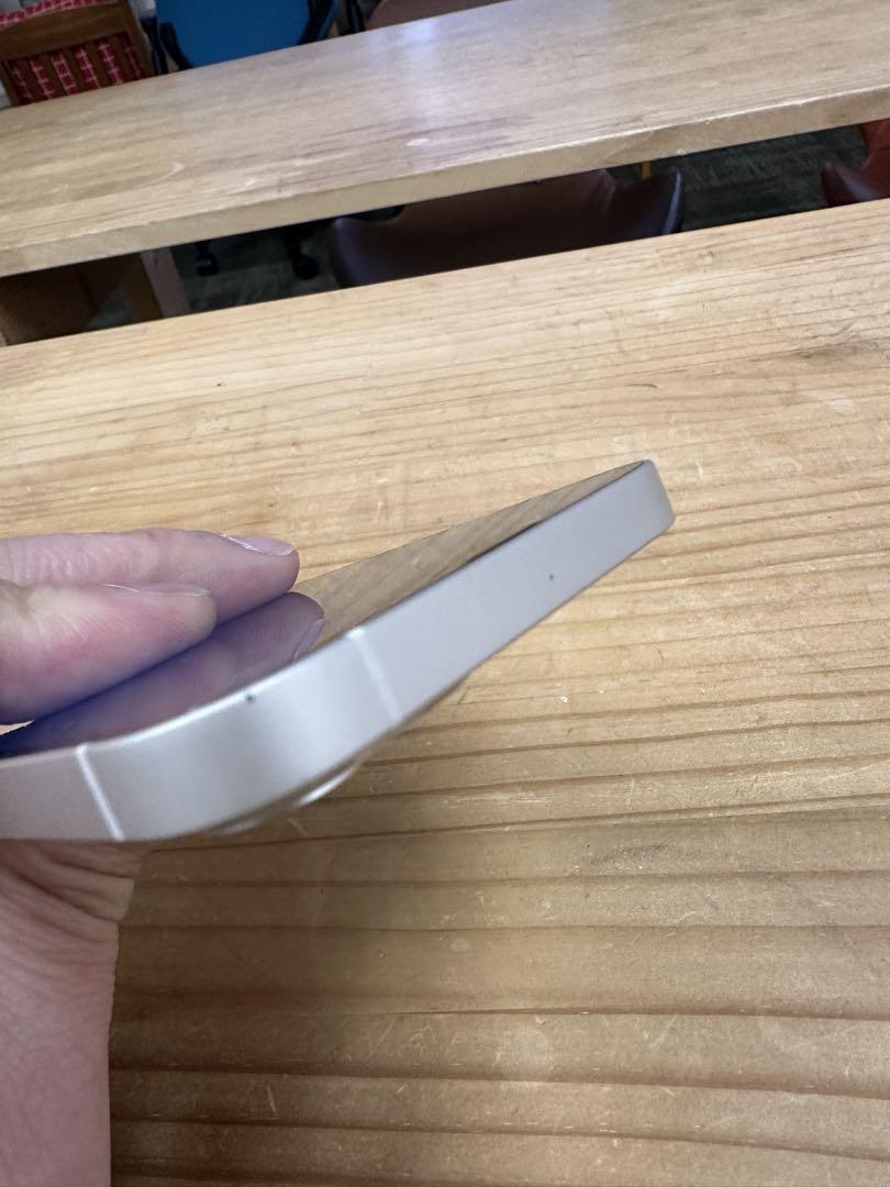Apple iPhone 13 ホワイト 本体