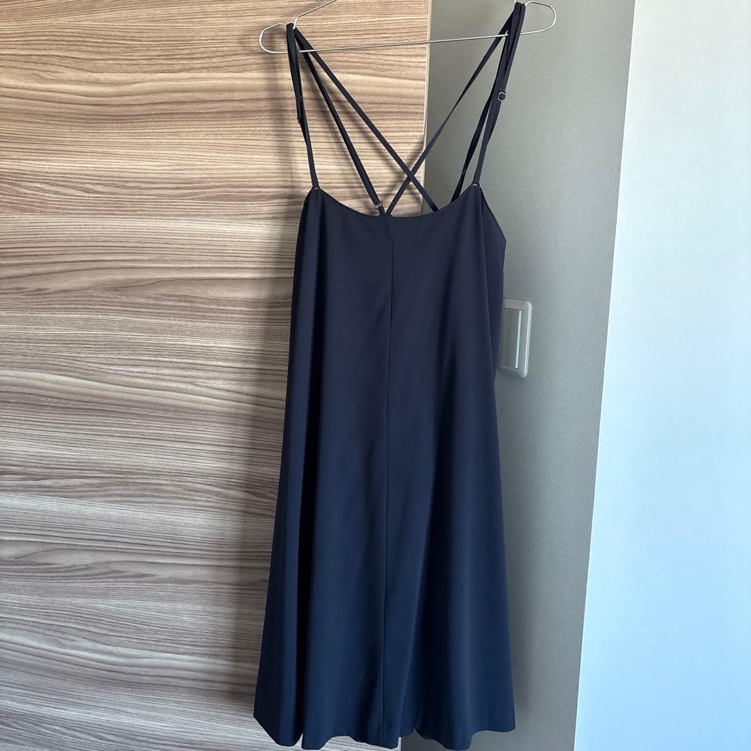 ネイビー クロスストラップ フレア ワンピース