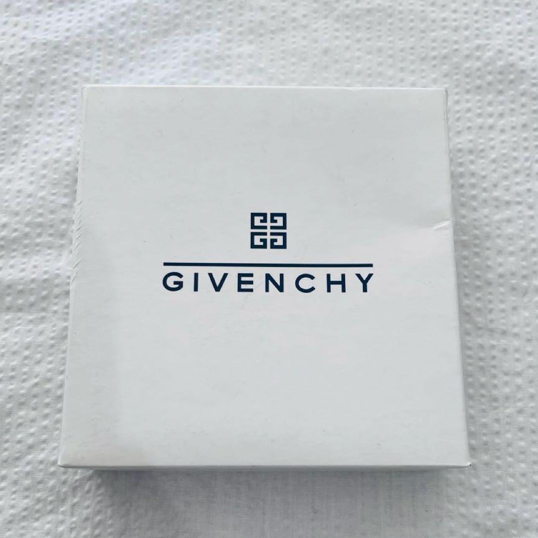 【GIVENCHY】ブラウン 二つ折り財布