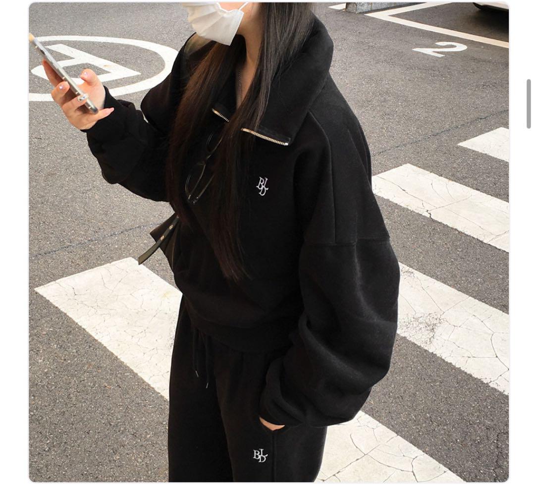 DHOLIC ロゴジップパーカー 黒