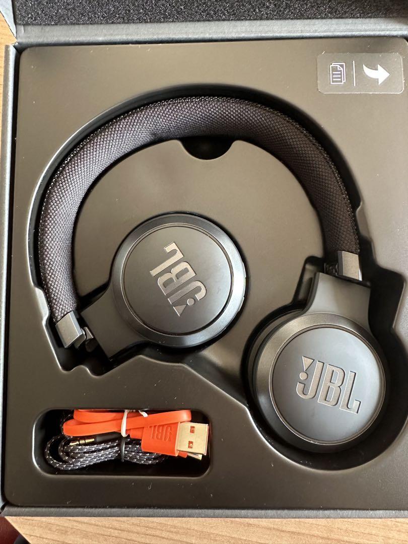 JBL Live 460NC ワイヤレスヘッドホン ブラック JBLLIVE4… Amazon.com: JBL Live 460NC - Wireless On-Ear Noise