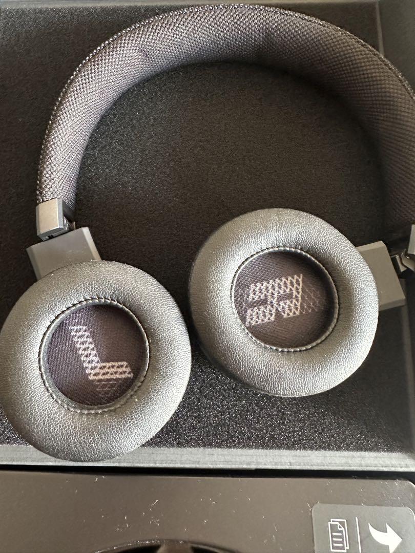 ファッションなデザイン Amazon.com: JBL Live 460NC - Wireless