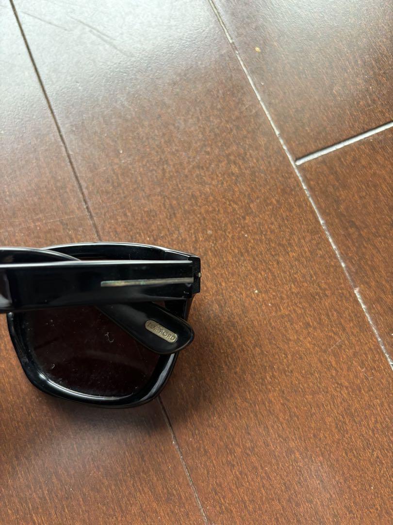 TOM FORD トムフォード サングラス ブラック TF198