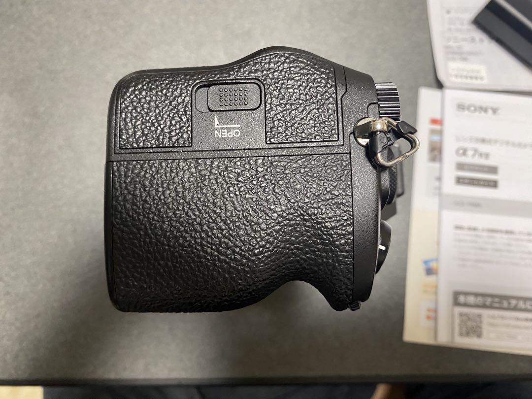 【美品】SONY α7RⅤ ミラーレス一眼 本体と付属品