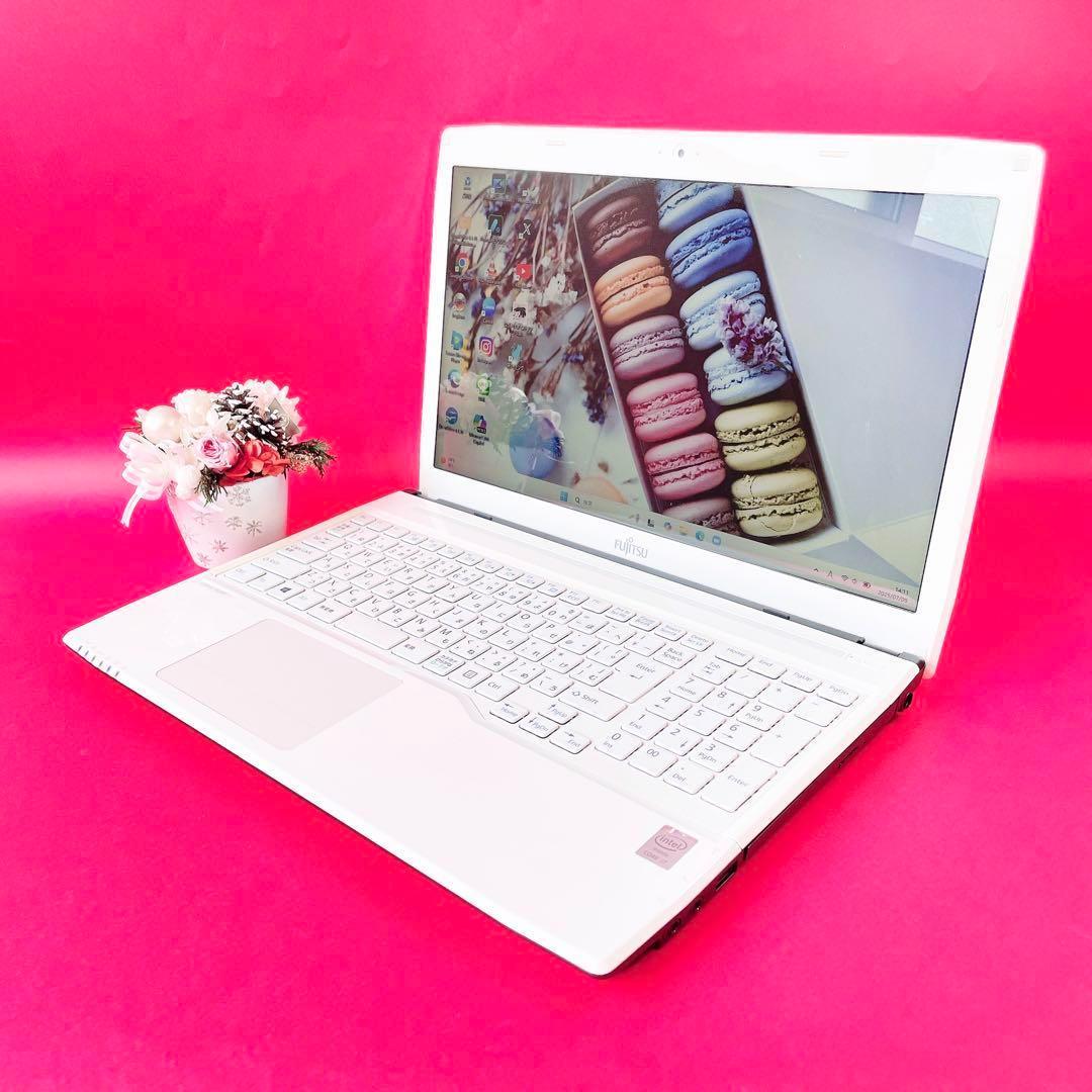 Corei7✨️16GB✨️薄型ノートパソコン！Windows11カメラ付きSSD